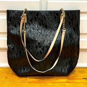 MICHAEL Michael Kors Shoulder Bag with Imprinted Logo